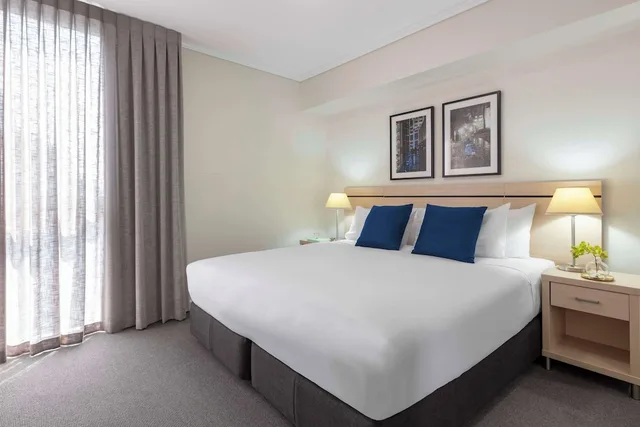 شقة تنفيذية بسرير كينج بغرفة نوم واحدة، Oaks Brisbane Festival Suites 2/3