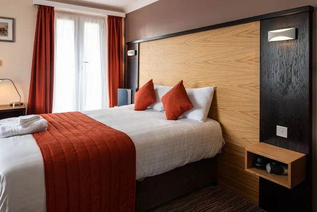 Family, Double Bed, Dragonfly Hotel Bury St Edmunds 5/8