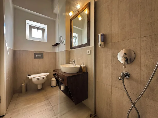 غرفة سوبيريور ثلاثية بسرير مزدوج وسرير فردي، Villa Peri Butik Otel 3/4