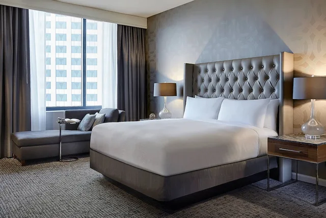 جناح بسرير كينج بإطلالة على المدينة بغرفة نوم واحدة، Jw Marriott New Orleans 2/5