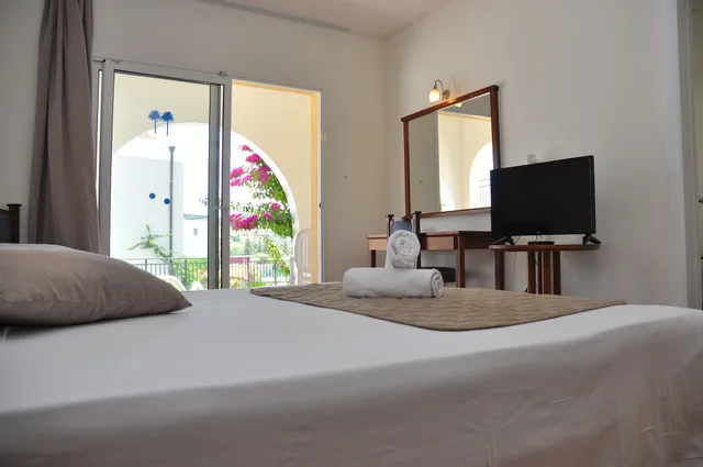 غرفة سوبيريور عائلية بسرير مزدوج وسريرين منفصلين، Cyprotel Faliraki Hotel 8/10