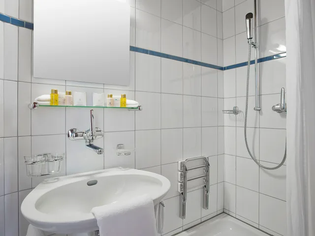 غرفة كلاسيكية بسريرين منفصلين، Hotel Serpiano 3/7