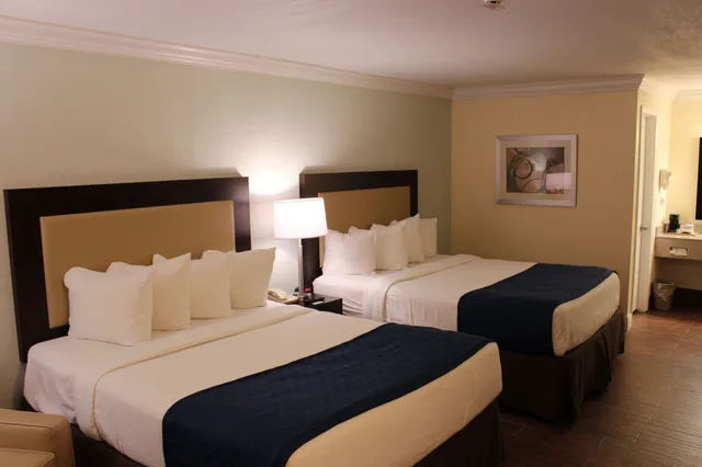 غرفة بريميوم بسريرين مزدوجين، Fairway Inn Florida City Homestead Everglades 1/10