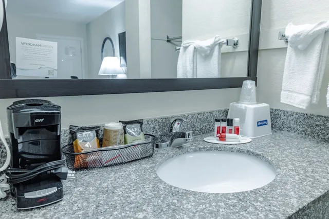غرفة بسرير كينج للمدخنين، Travelodge by Wyndham Jackson North 10/10