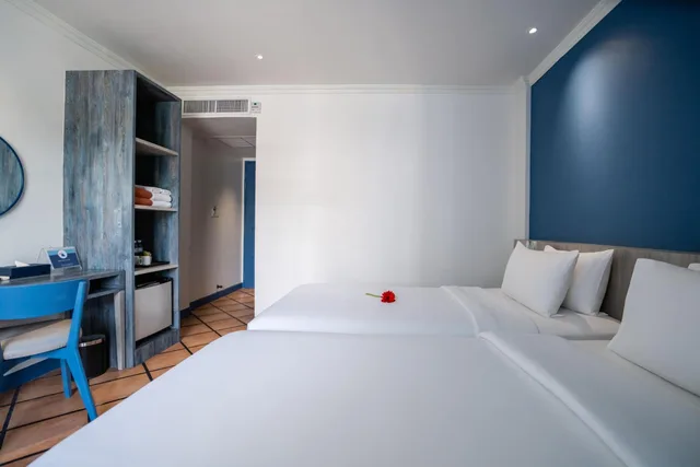 غرفة سوبيريور بسرير مزدوج أو سريرين منفصلين بإطلالة على المدينة، Phuket Island View Resort 4/10