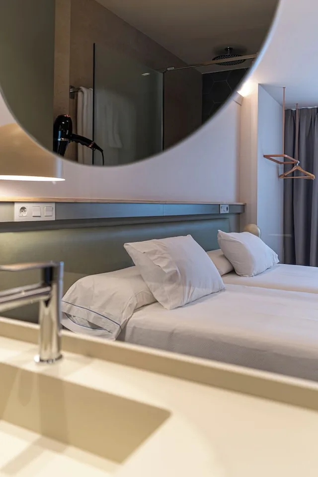 غرفة رومانسية بسريرين منفصلين، Hotel Los Pasiegos 6/10