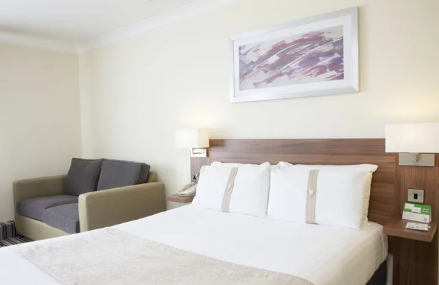 غرفة قياسية بسرير مزدوج مع أريكة، Holiday Inn Rugby-Northampton M1, JCT.18 6/8