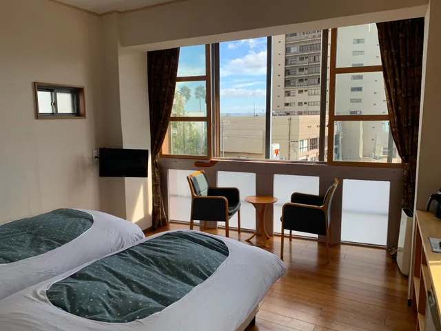 Room, Twin Beds, River View, Night View، Izu no Umi Hotel 1/1