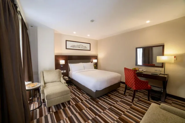 غرفة ديلوكس بسرير كوين، Avari Xpress Gulberg Lahore 6/10