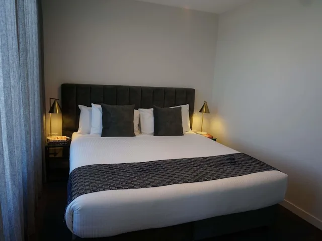 شقة سوبيريور بسرير كينج، Mantra Tonsley Adelaide 1/4