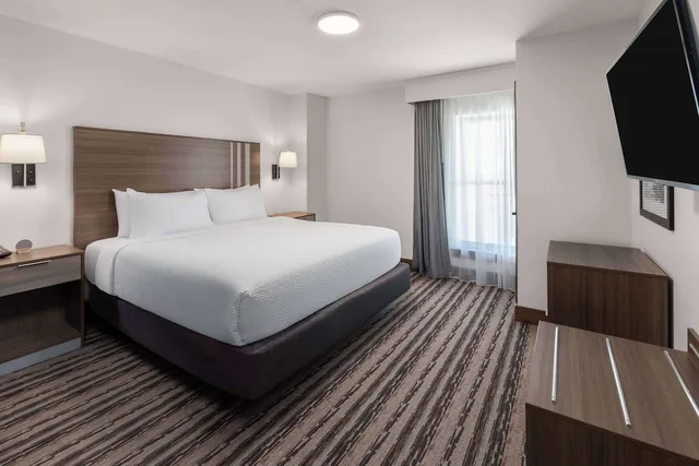 Lodge, Suite, King Bed, Sunset View, Sofa, Accessible، Corduroy Inn and Lodge, Trademark Collection by Wyndham 1/5