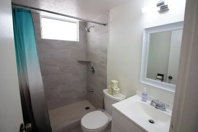سكن مشترك بأربعة أسرّة للنساء بمطبخ، Waikiki Beachside Hostel 2/2