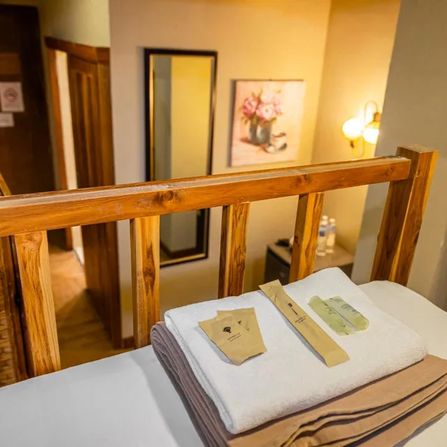 غرفة سوبيريور رباعية، METRO PRATUNAM BOUTIQUE HOTEL 4/10