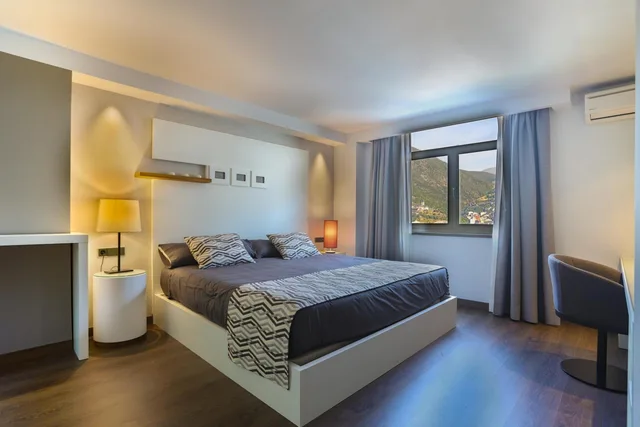 جناح جونيور بإطلالة على الجبل بجاكوزي، Panorama Hotel 2/9