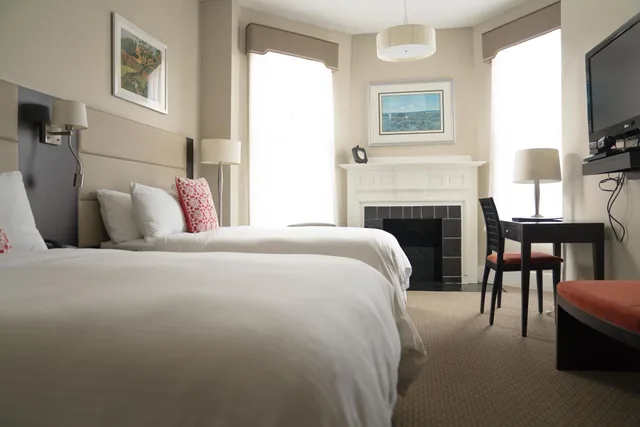 Luxury, Double Bed, Newbury Guest House 1/4