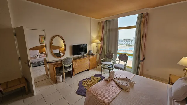 غرفة قياسية بسرير مزدوج أو سريرين منفصلين بإطلالة على الحديقة، Amarina Sun Resort & Aqua Park 8/10