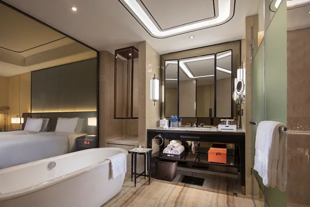 Deluxe, Twin Beds, with View, Hilton Fuzhou 5/7
