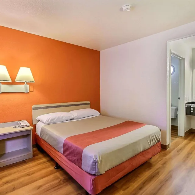 غرفة بسرير كوين لذوي الإعاقة، Motel6 Fremont, CA – North 1/10