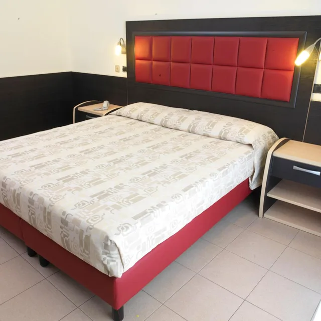 غرفة بسرير مزدوج بشرفة، Hotel Arno Rimini 3/8