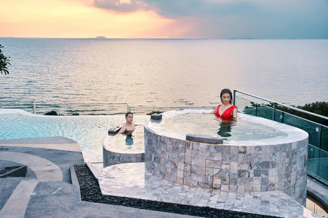 غرفة تنفيذية بسرير مزدوج أو سريرين منفصلين، Bayphere Hotel Pattaya JC 1/2