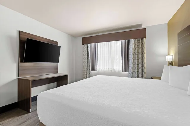 غرفة قياسية بسرير كينج، Best Western Plus Caldwell Inn & Suites 4/9