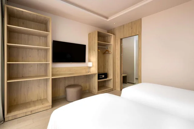 Junior Suite, King Bed, Balcony or Terrace، Radisson Blu Resort Al Hoceima 1/4
