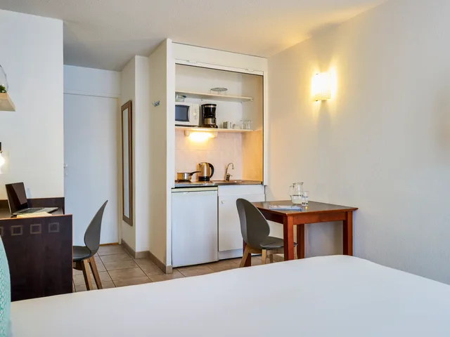 استوديو، Adagio Access Nice Garibaldi 3/6
