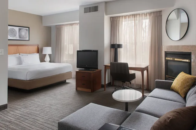 جناح استوديو بسرير كينج مع أريكة، Residence Inn Poughkeepsie 1/5