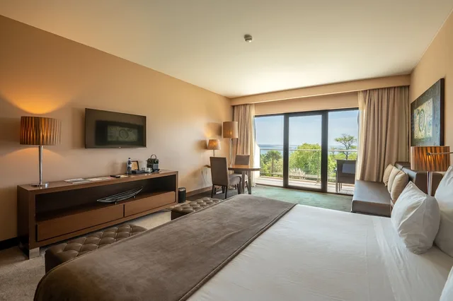 غرفة بشرفة مفردة بسرير مزدوج، Vila Gale Collection Palacio dos Arcos 6/10