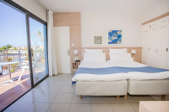 غرفة كلاسيكية بسرير مزدوج، Caybeach Meloneras 2/3