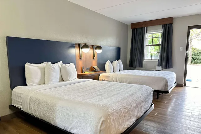 غرفة بسريرين كوين لذوي الإعاقة، La Quinta Inn Huntsville Research Park 2/9