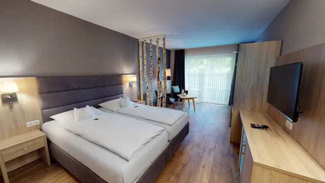 غرفة ديلوكس بسرير كينج، Sporthotel Zum Hohen Eimberg 1/2