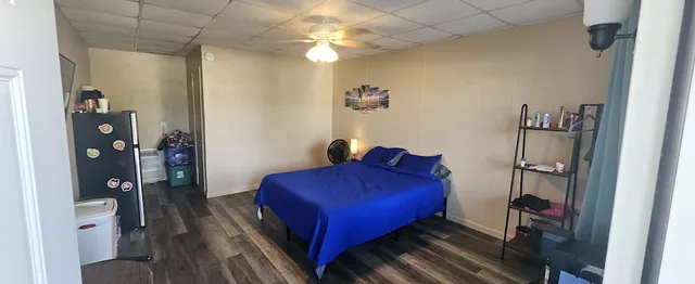 استوديو بسرير كوين، Sebastian Gardens Inn & Suites 1/1