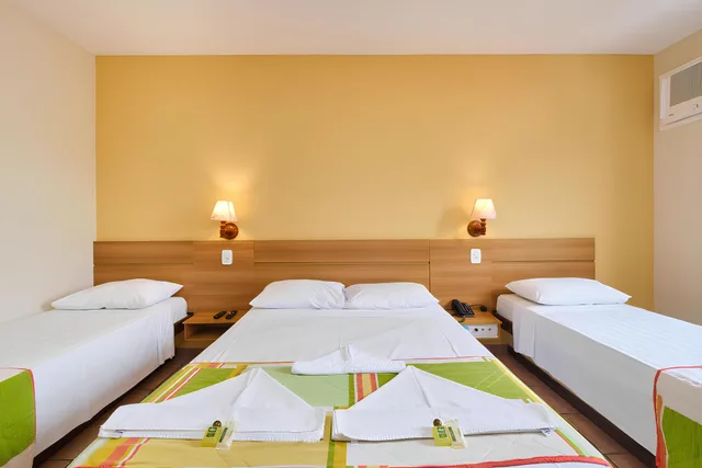 Superior, Suite, Quadruple, Pool View, Hotel Ponta das Toninhas 2/4