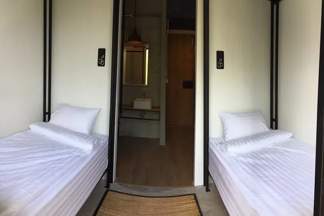 غرفة قياسية بسريرين منفصلين، Bedgasm Hostel Chanthaburi 2/5