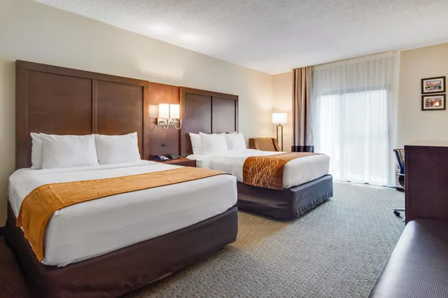 غرفة قياسية بسريرين كوين، Comfort Inn Roswell-Dunwoody 1/9