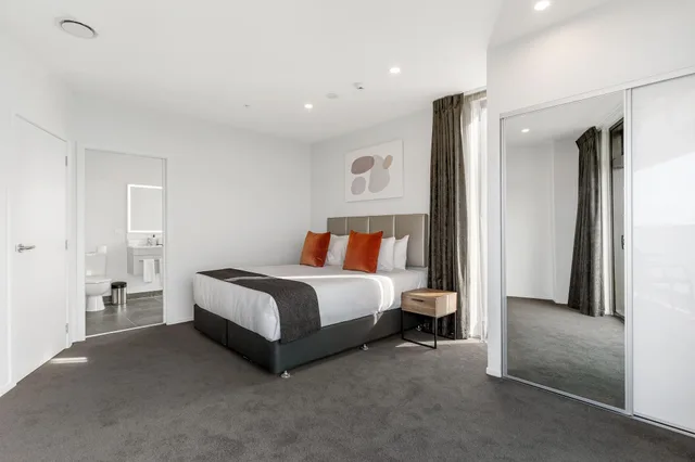 شقة ديلوكس بغرفة نوم واحدة بمطبخ في الطابق العلوي، Ramada by Wyndham Newmarket Auckland 1/3