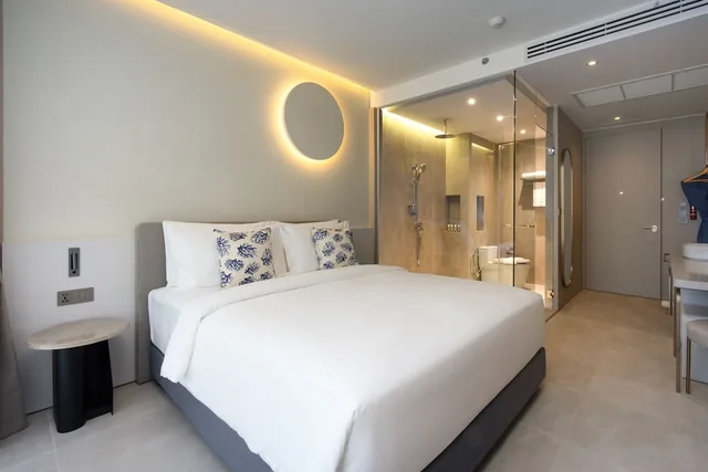 Aurora, Deluxe, King Bed, Akara Hotel Pattaya 1/7