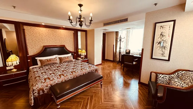 جناح بريميوم، Park Hotel Shanghai 1/1