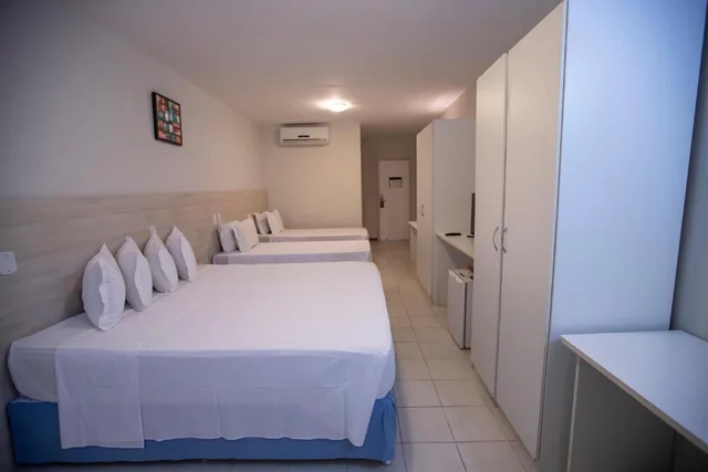 Superior, Quadruple, Street View، Hotel Da Costa By Nobile 1/2