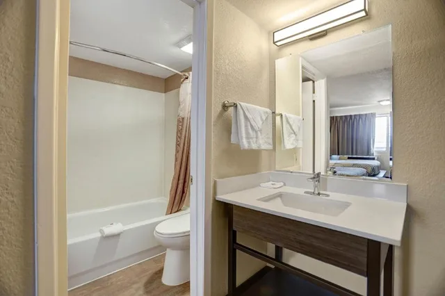 2 Full Beds - ADA/Tub، Motel6 Amarillo, TX - Airport 4/6