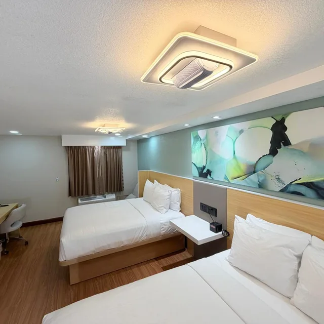 جناح بسرير كوين، Wyndham Garden Salina Conference Center 3/6