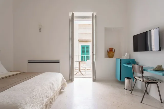 غرفة فاخرة بسرير كوين، Donna Domenica Boutique Suites 1/10