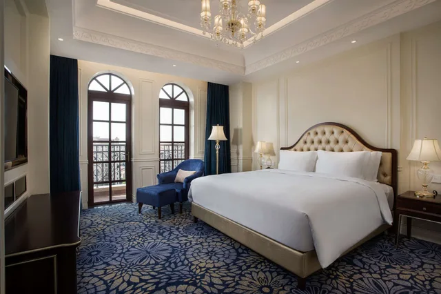 غرفة تنفيذية بشرفة، Radisson Blu Forest Manor Shanghai Hongqiao 5/6