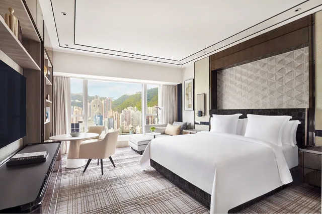 Premier, King Bed, Peak View، Four Seasons Hotel Hong Kong 1/3