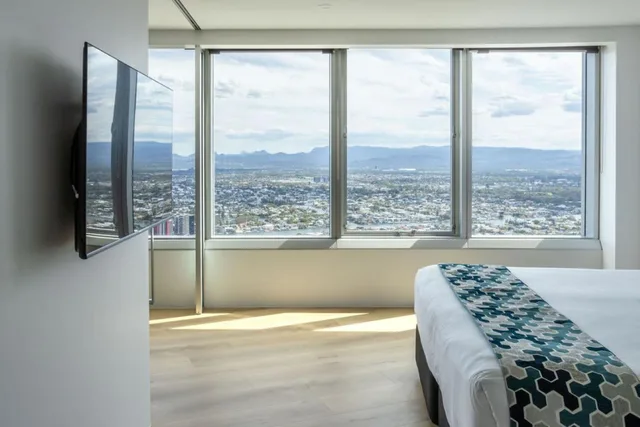 3 Bedrooms, Spa, Apartment, King Bed، Q1 Resort and Spa 2/2