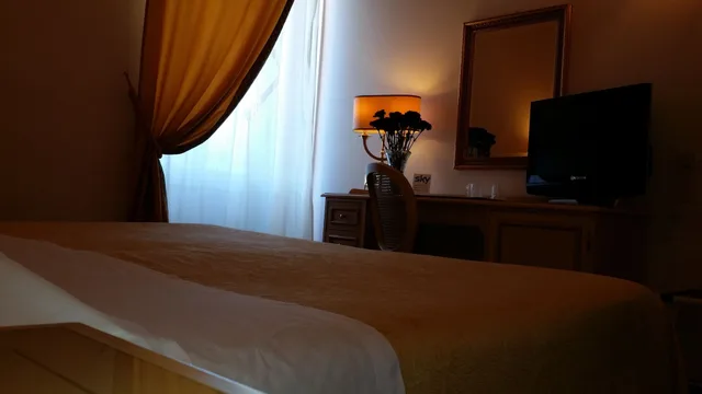 غرفة كلاسيكية مفردة بسرير مزدوج، Grand Hotel Villa Politi 4/6