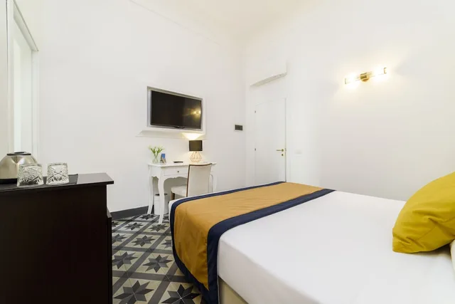 غرفة ديلوكس بسرير كينج بشرفة، Amalfi Luxury House 3/9
