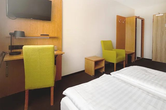 غرفة قياسية صغيرة بسرير مزدوج، Garner Hotel Stuttgart - Zuffenhausen By IHG 5/7