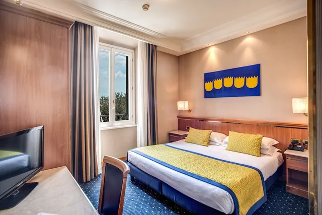 Classic, Queen Bed, Diocleziano Hotel 4/10